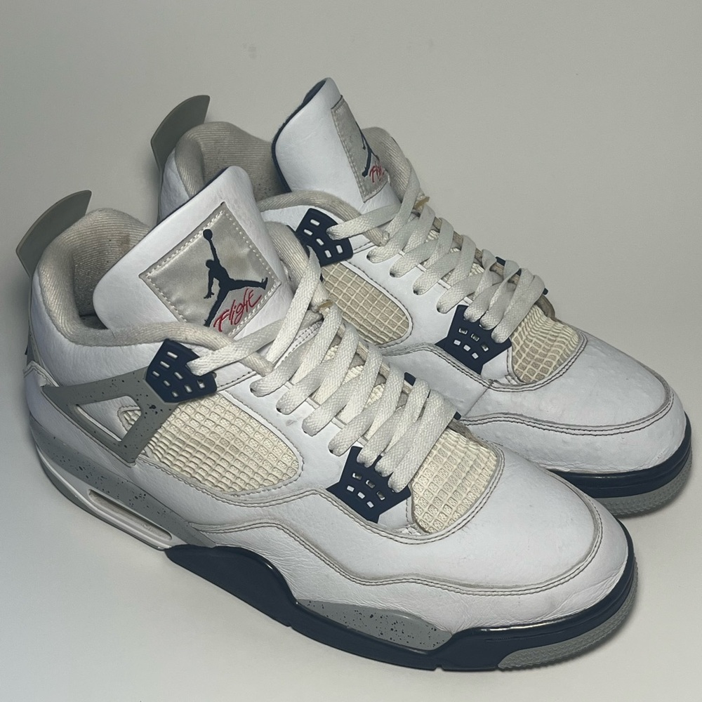 Jordan 4 Midnight Navy Size 13